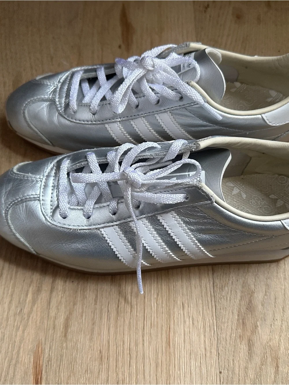 Adidas Country OG 'Silver Metallic' Sneakers - Size 7 (EU 38 2/3) Robot - Picture 3 of 9
